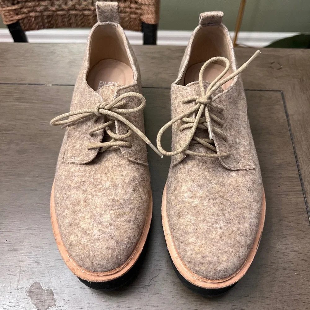 Eileen Fisher Nims Platform Oxford in Felt Barley Tan‎ Size 8 Flats
